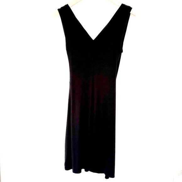Tommy Bahama  popover dress, sleeveless, surplice top, in a stretch jersey knit - Picture 5 of 8